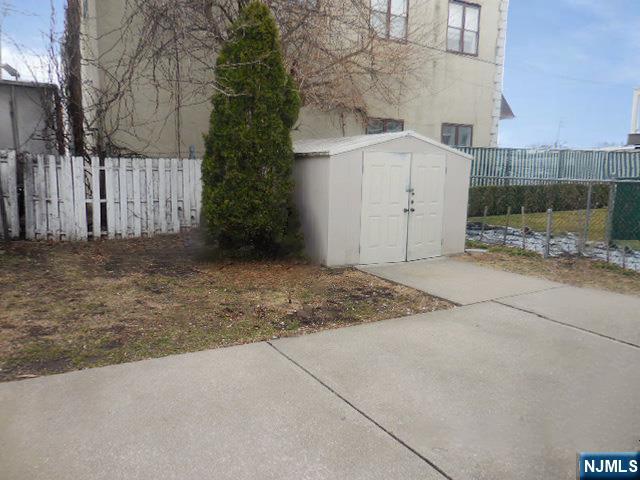 222 Washington Avenue Hackensack, NJ 07601 - Photo 4 of 15