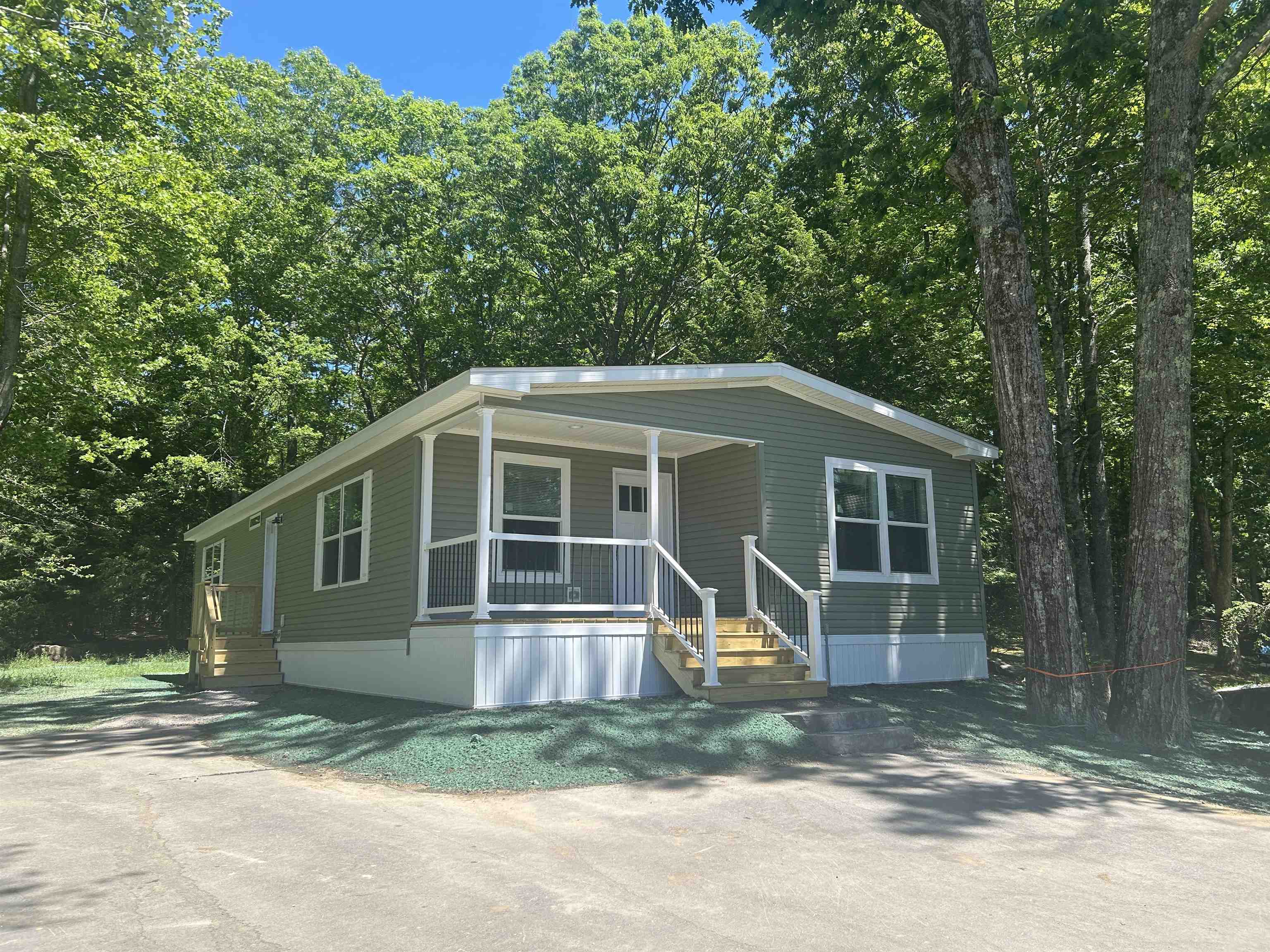6 Country Ridge Park Rochester, NH 03867 - Photo 2 of 22