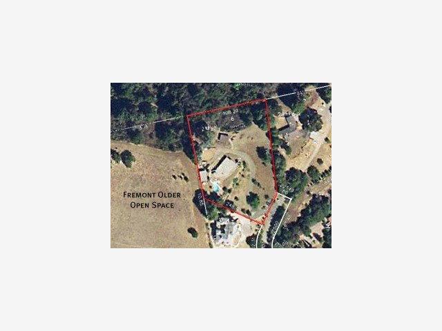 22525 Rolling Hills Road Saratoga, CA 95070 - Photo 2 of 9