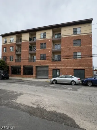 $405,000 | 15 Tichenor Street, Unit 205, Newark, NJ 07114