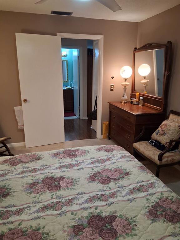 6770 Riviera Pinellas Park, FL 33781 - Photo 12 of 26