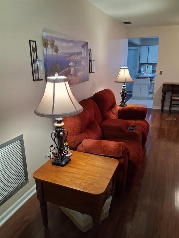 6770 Riviera Pinellas Park, FL 33781 - Photo 25 of 26