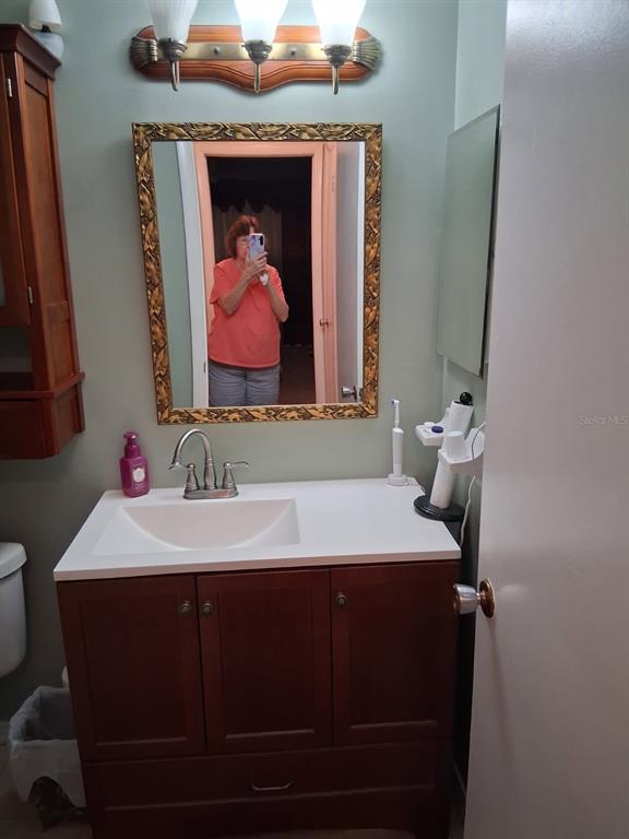 6770 Riviera Pinellas Park, FL 33781 - Photo 5 of 26