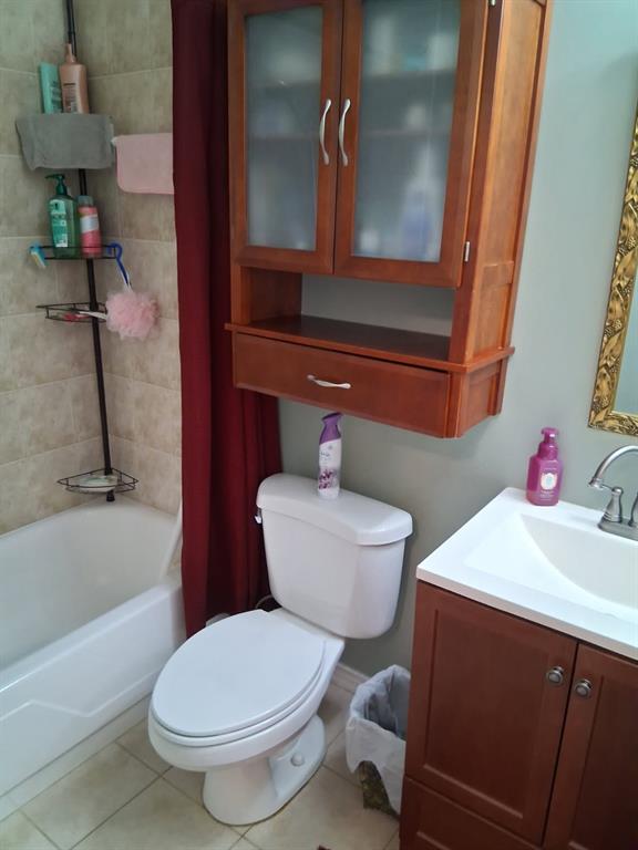 6770 Riviera Pinellas Park, FL 33781 - Photo 6 of 26