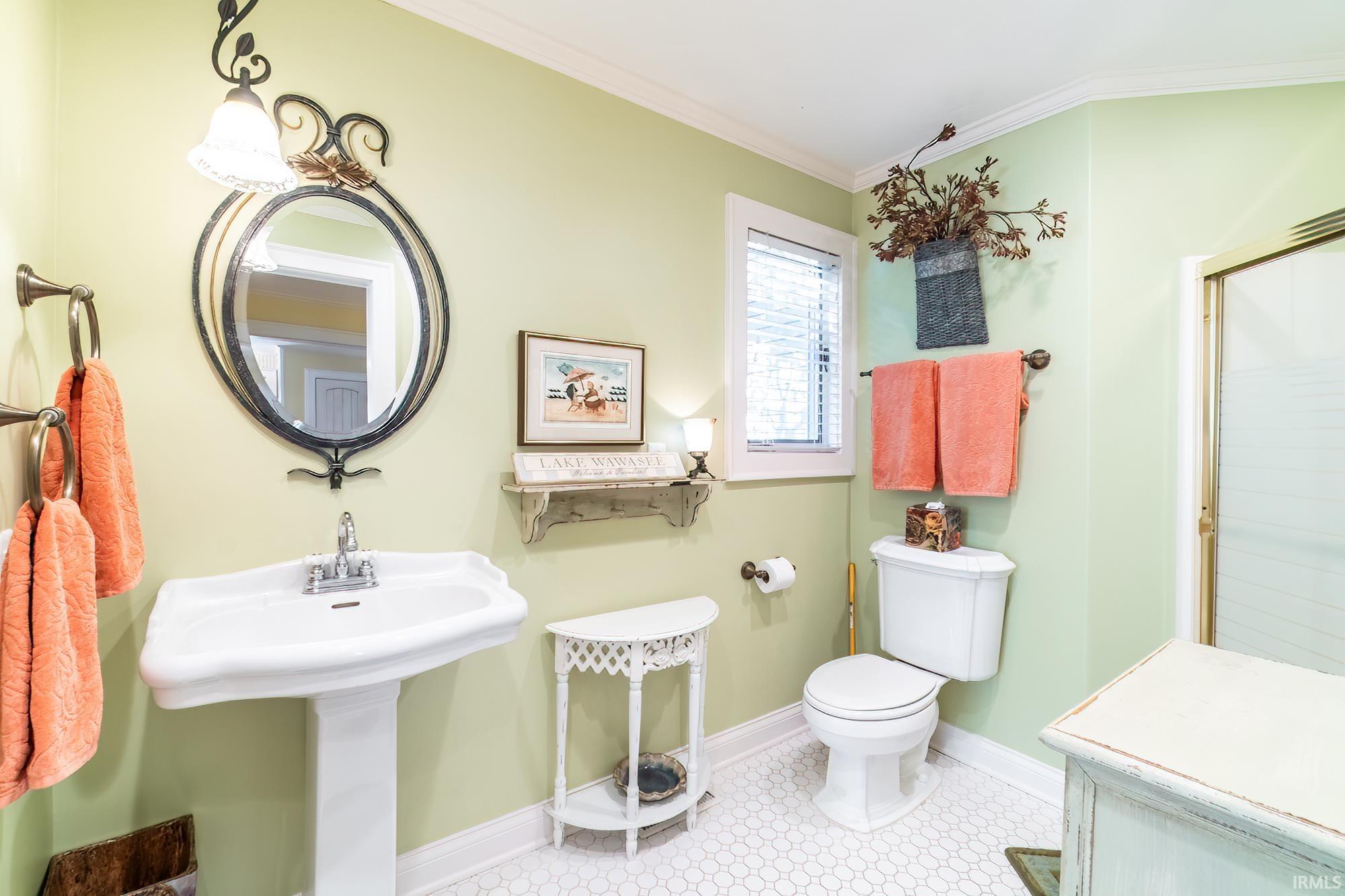 11425 North Cedar Point High Road Syracuse, IN 46567 - Photo 14 of 35