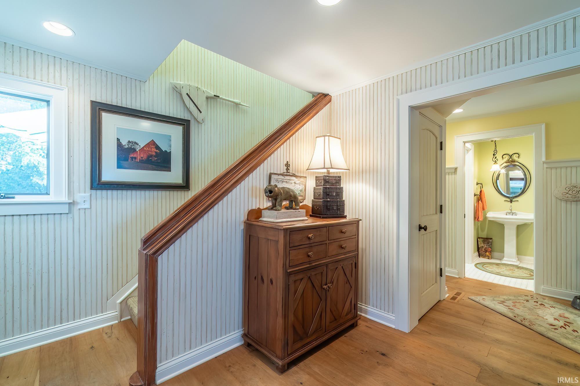 11425 North Cedar Point High Road Syracuse, IN 46567 - Photo 15 of 35