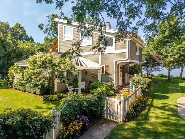 $3,600,000 | 11425 North Cedar Point High Road, Syracuse, IN 46567