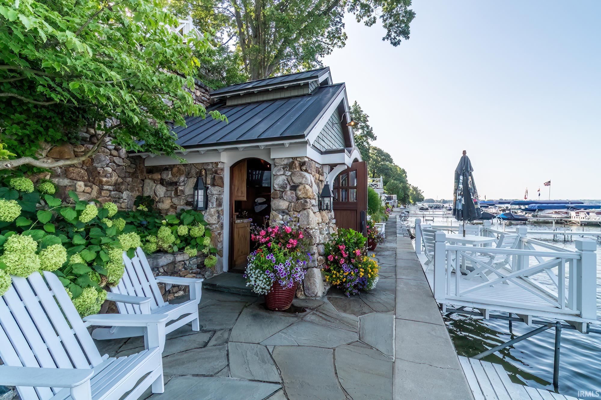 11425 North Cedar Point High Road Syracuse, IN 46567 - Photo 30 of 35