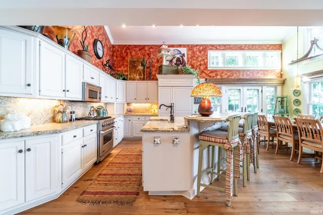 $3,600,000 | 11425 North Cedar Point High Road, Syracuse, IN 46567