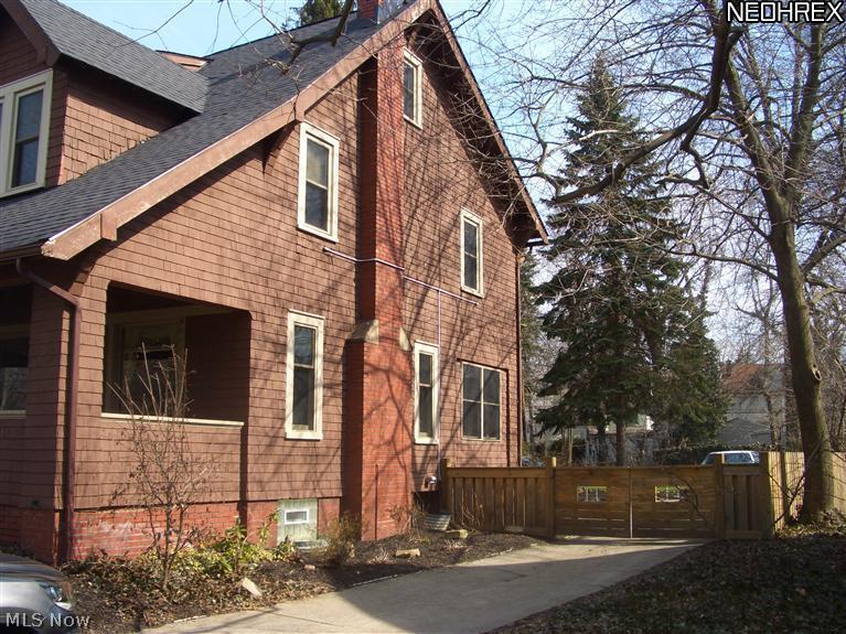 987 Roanoke Road Cleveland Heights, OH 44121 - Photo 22 of 25