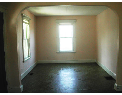 18 Intervale Road Salem, MA 01970 - Photo 4 of 7 Gallery Image 4