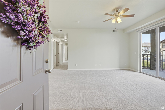 281 650 North, Unit B Centerville, UT 84014 - Photo 4 of 53