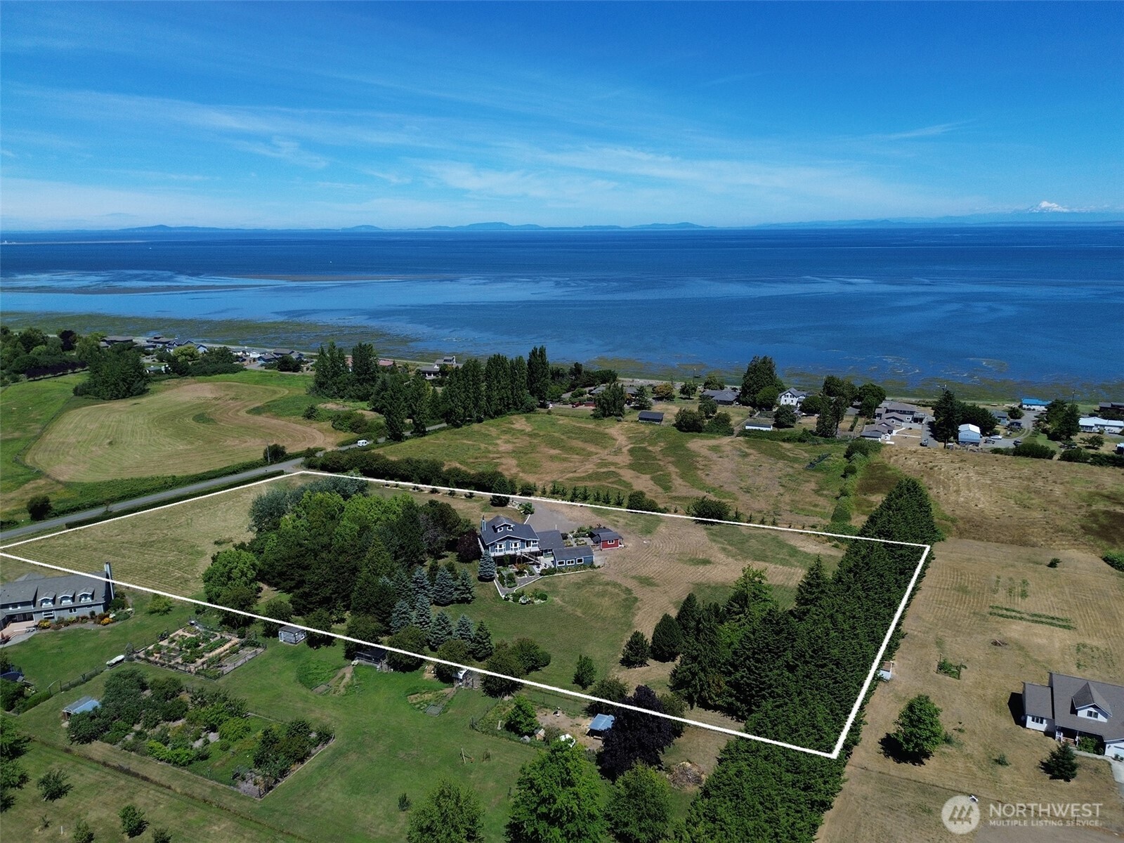 866 Jamestown Road Sequim, WA 98382 - Photo 3 of 40 a view of a city