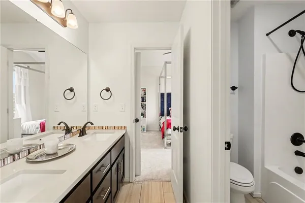 $575,000 | 4212 Southwest Stoney Brook Drive, Lee's Summit, MO 64082