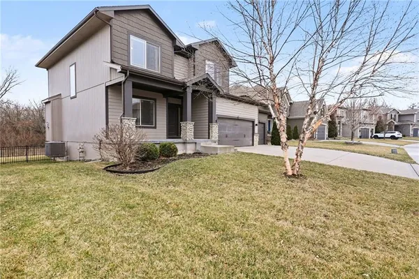 $575,000 | 4212 Southwest Stoney Brook Drive, Lee's Summit, MO 64082