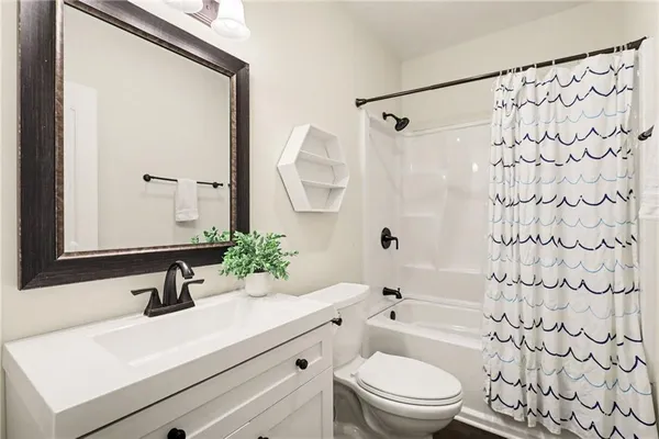 $575,000 | 4212 Southwest Stoney Brook Drive, Lee's Summit, MO 64082