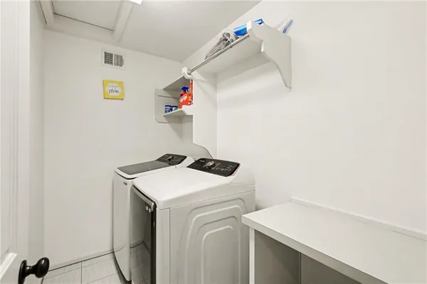 $575,000 | 4212 Southwest Stoney Brook Drive, Lee's Summit, MO 64082