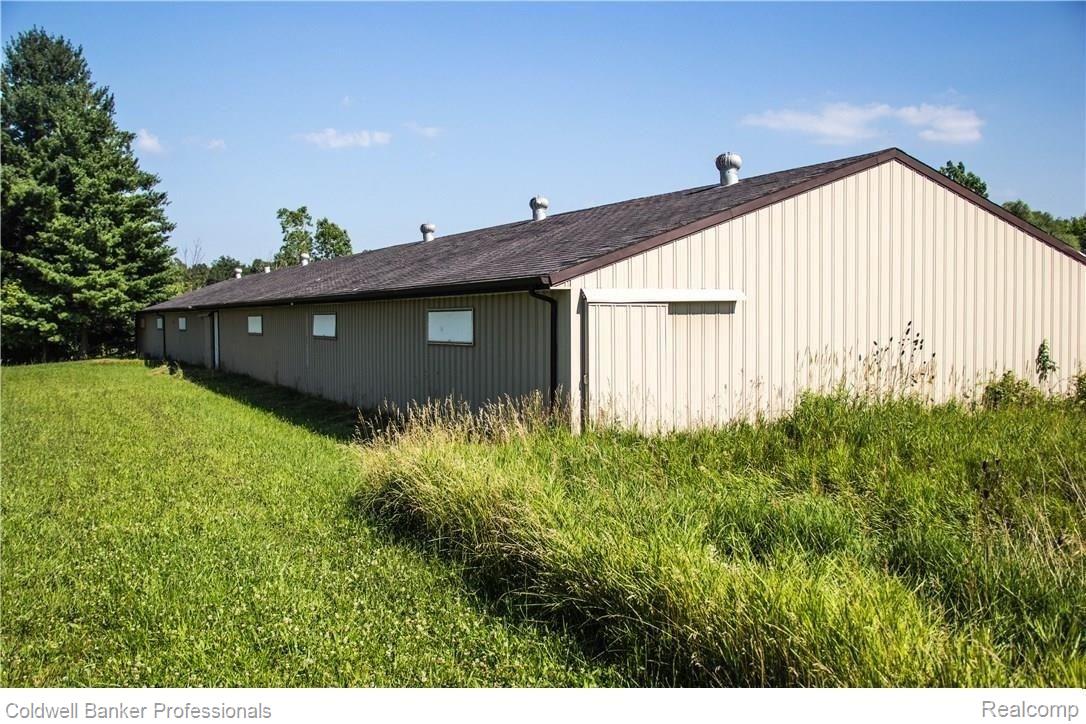 5865 Hosner Road Oxford, MI 48370 - Photo 27 of 38 27.jpg