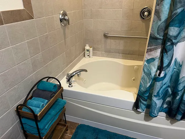 $475,000 | 5918 Park Ridge Road, Loves Park, IL 61111