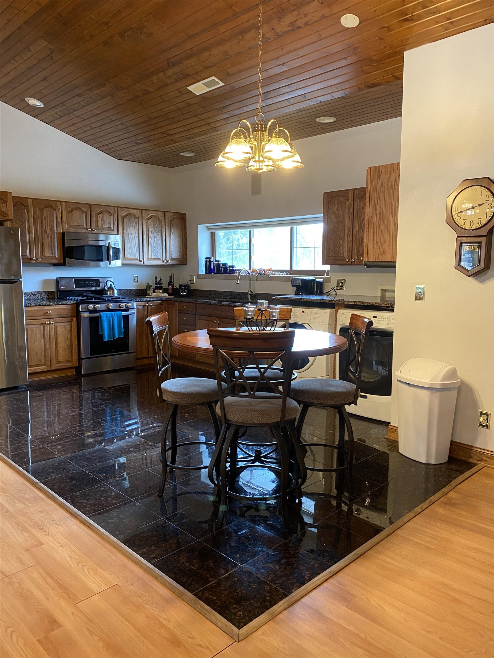 5918 Park Ridge Road Loves Park, IL 61111 - Photo 8 of 27