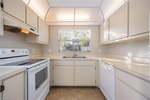 $159,900 | 10623 Arlingford Boulevard, Lehigh Acres, FL 33936