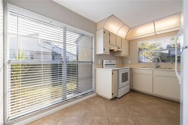 $159,900 | 10623 Arlingford Boulevard, Lehigh Acres, FL 33936