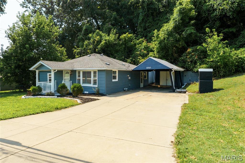 1010 Lebanon Road Collinsville, IL 62234 - Photo 1 of 34