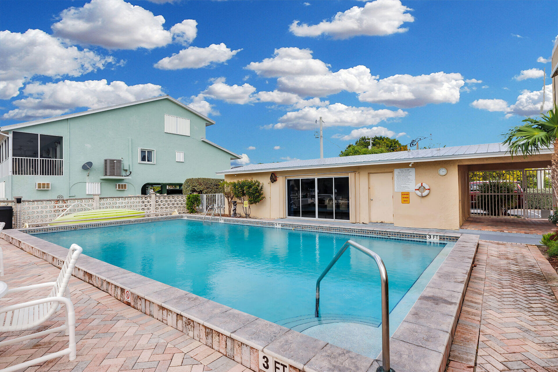 423 Sombrero Beach Road, Unit 9 Marathon, FL 33050 - Photo 27 of 42 Community Pool