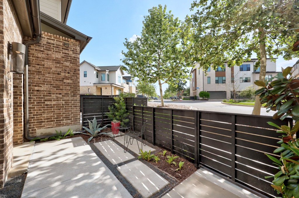 4701 Unity Circle Austin, TX 78731 - Photo 3 of 40