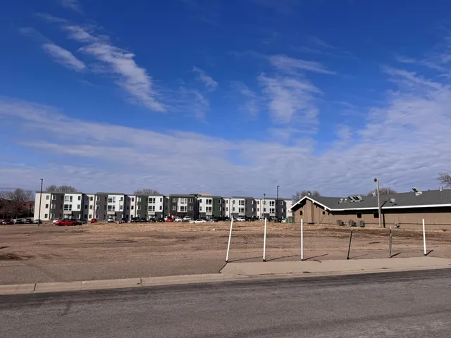 $300,000 | 1417 East College Drive, Marshall, MN 56258