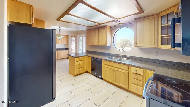 $2,450 | 5081 North Bear Canyon Road, Tucson, AZ 85749