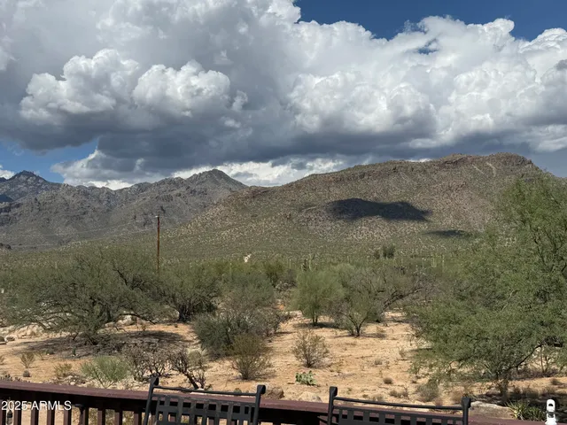 $2,450 | 5081 North Bear Canyon Road, Tucson, AZ 85749