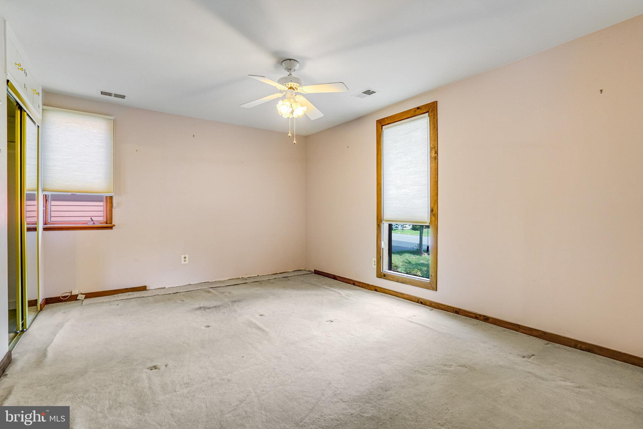 7125 Gordons Road Falls Church, VA 22043 - Photo 22 of 41 Primary bedroom
