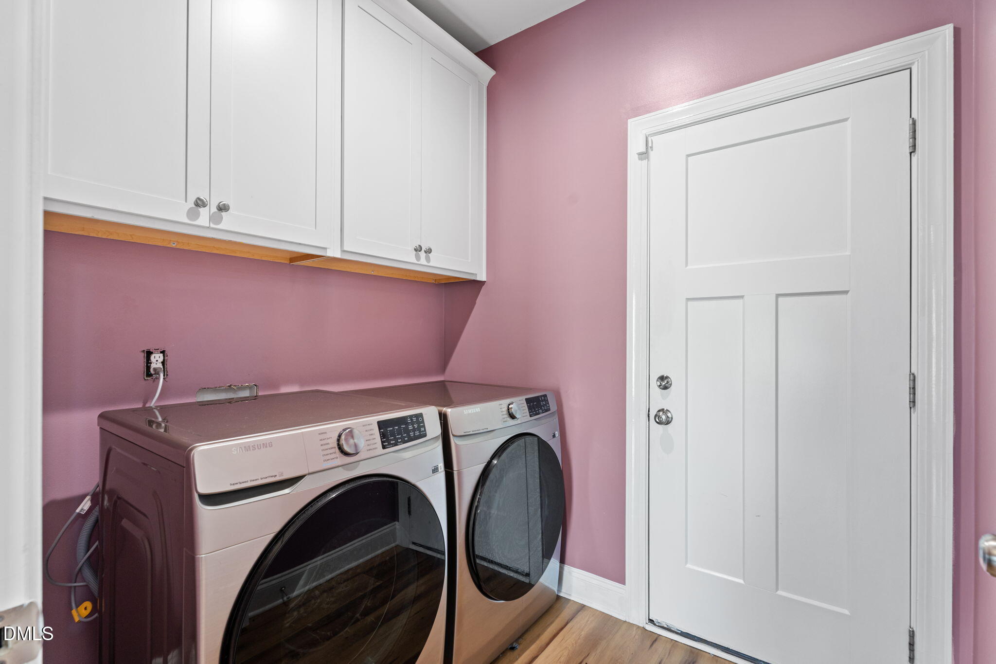 202 South 6th Street Erwin, NC 28339 - Photo 14 of 35 a utility room with dryer and washer