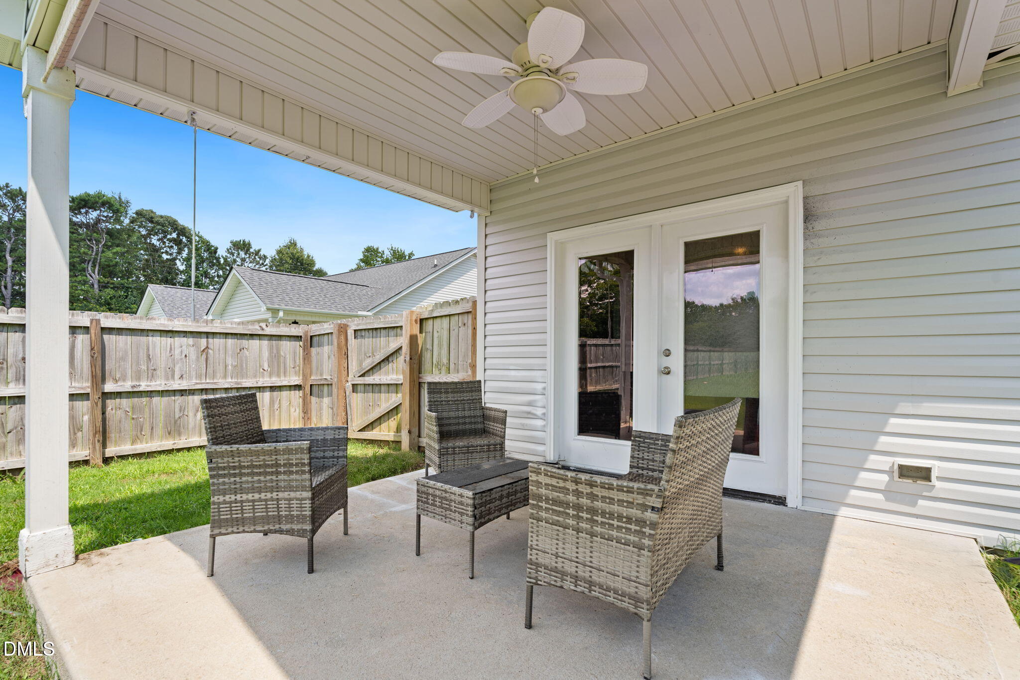 202 South 6th Street Erwin, NC 28339 - Photo 27 of 35 a view of a patio with a table and chairs
