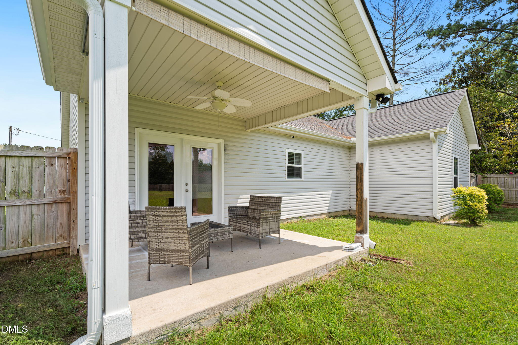 202 South 6th Street Erwin, NC 28339 - Photo 28 of 35 a view of a house with backyard and sitting area