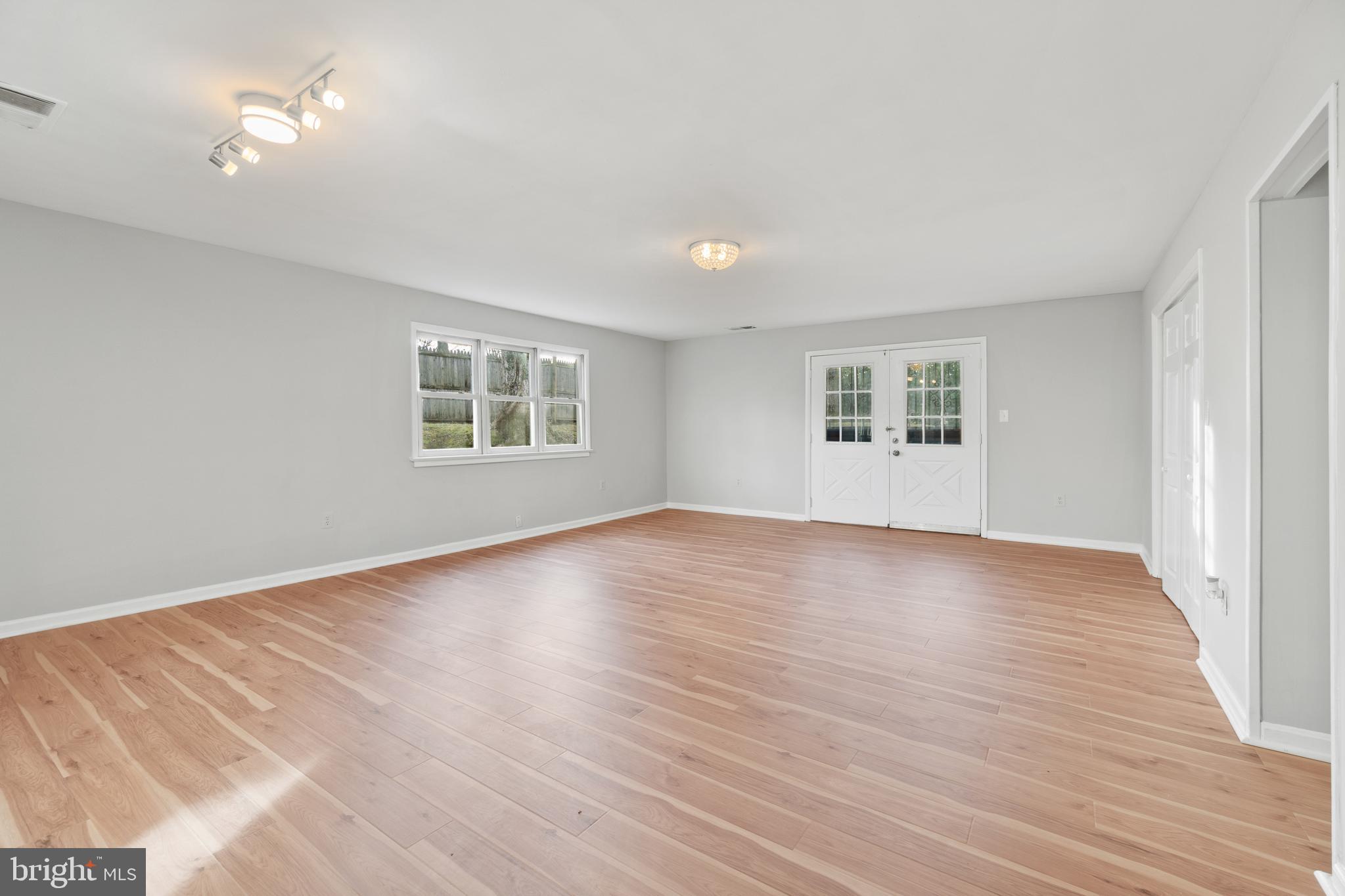 11710 Highview Avenue Silver Spring, MD 20902 - Photo 16 of 38 Gallery Image 16