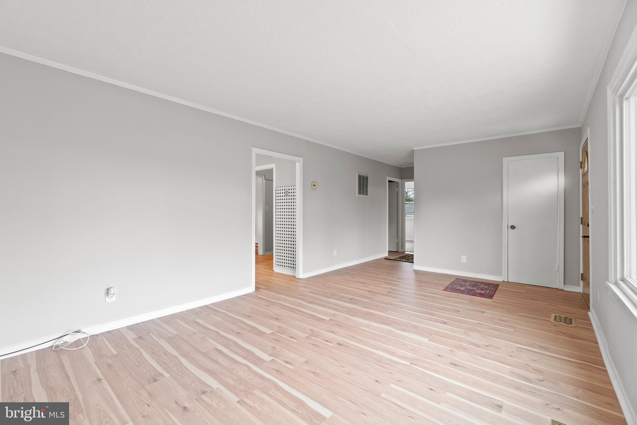 11710 Highview Avenue Silver Spring, MD 20902 - Photo 6 of 38 Gallery Image 6