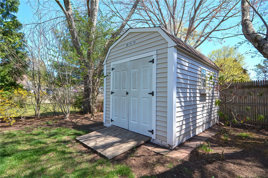 26 Willow Road Smithfield, RI 02828 - Photo 14 of 37