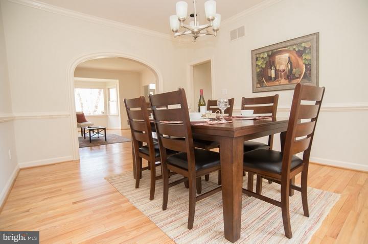 11600 Caplinger Road Silver Spring, MD 20904 - Photo 15 of 30 Dining Room