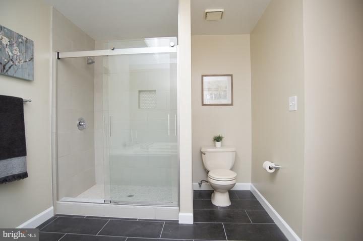 11600 Caplinger Road Silver Spring, MD 20904 - Photo 23 of 30 Bath