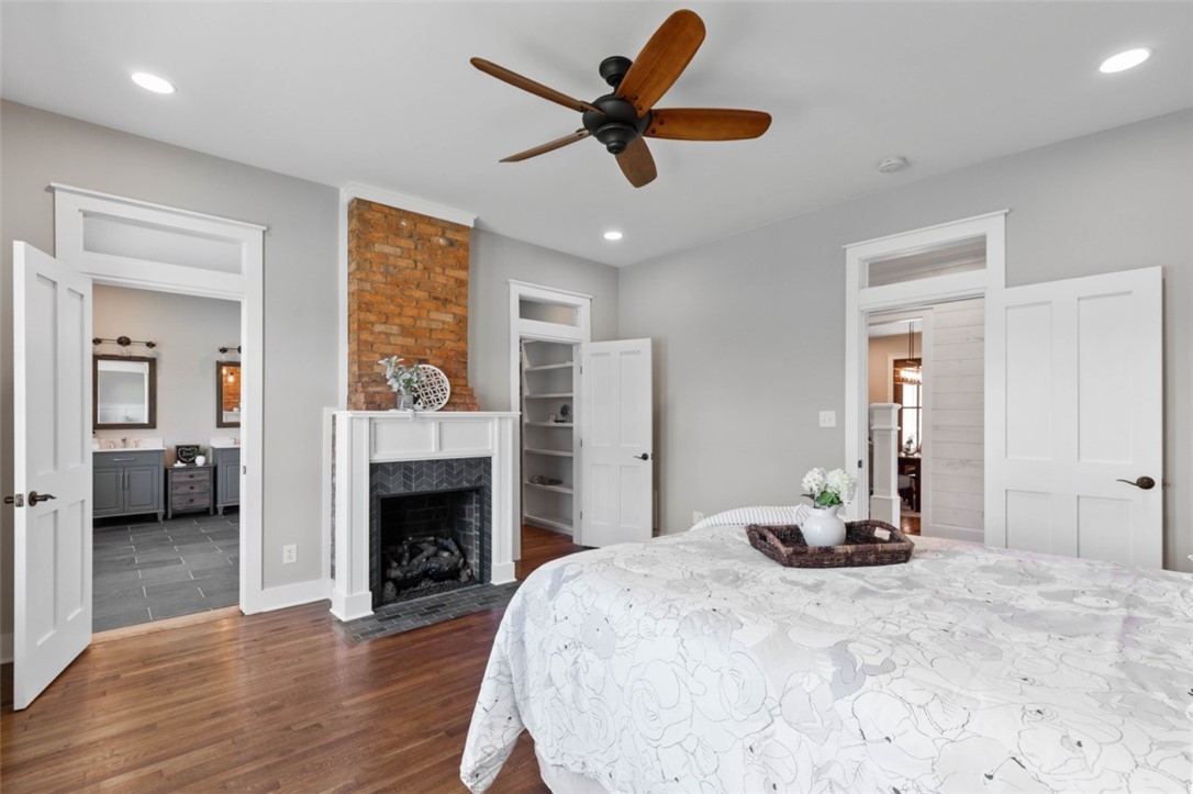 501 South Fairplay Street Seneca, SC 29678 - Photo 17 of 33