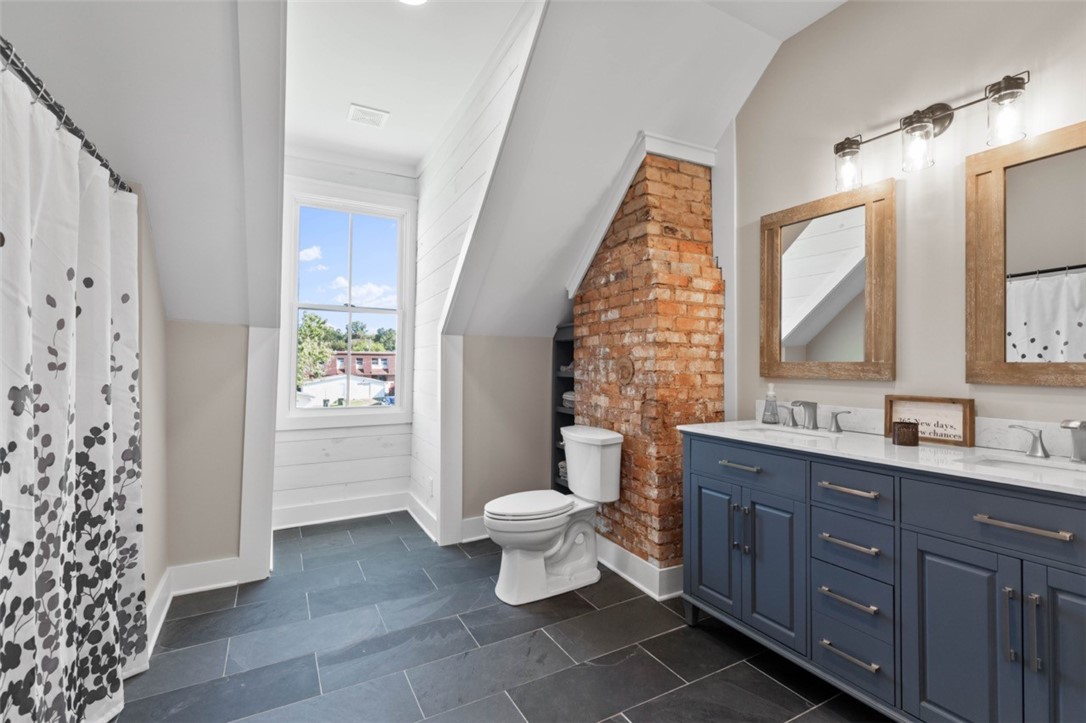 501 South Fairplay Street Seneca, SC 29678 - Photo 22 of 33