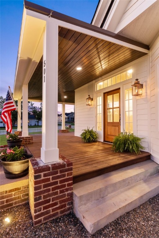 501 South Fairplay Street Seneca, SC 29678 - Photo 3 of 33