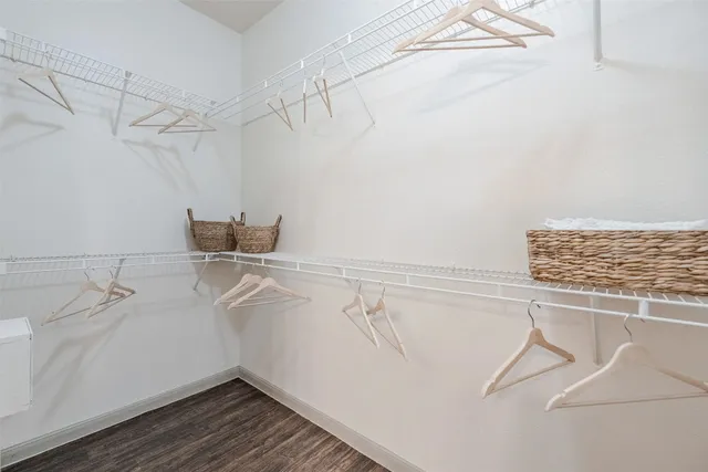 $1,375 | 12800 Center Lake Drive, Unit 931, Austin, TX 78753