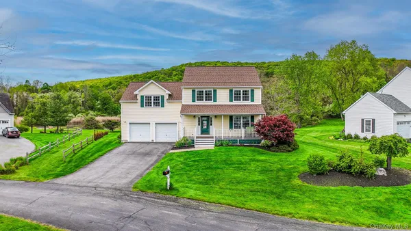 $525,000 | 37 West Deer Trail, Pawling, NY 12564