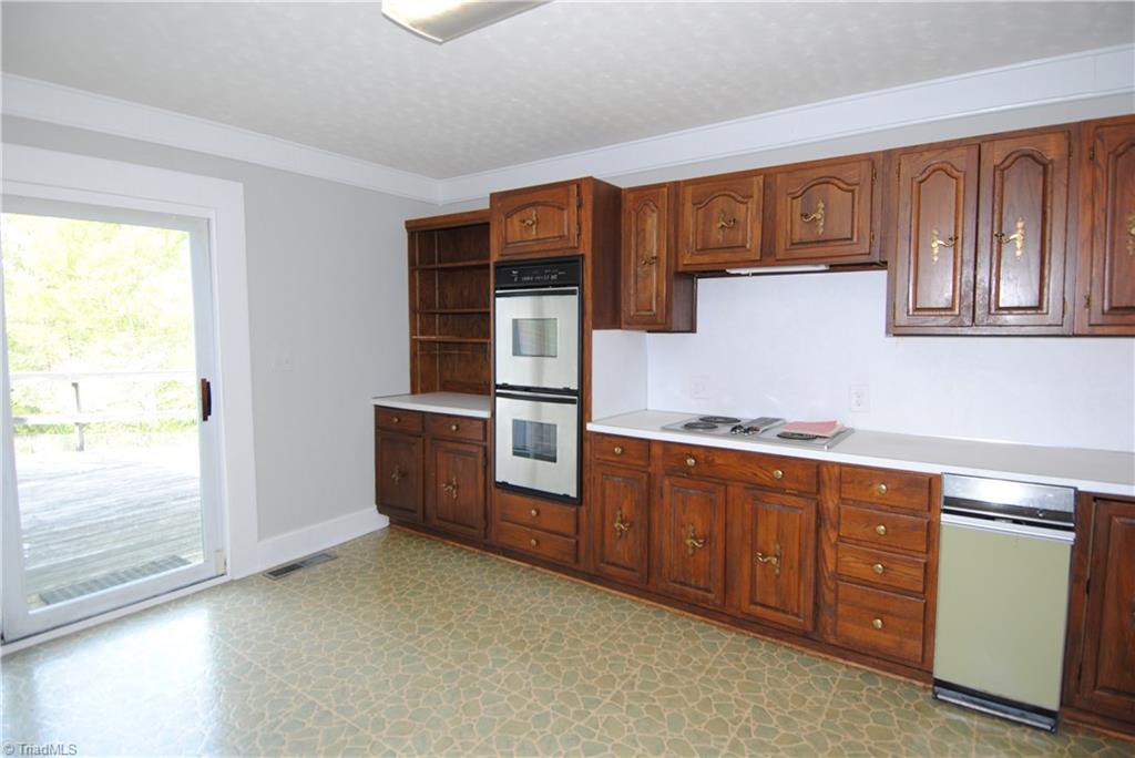 2625 Mizpah Church Road Rural Hall, NC 27045 - Photo 11 of 28 Kitchen