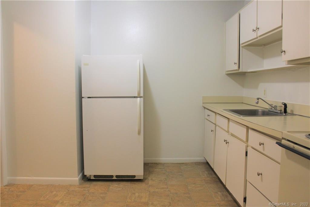 1730 State Street, Unit 312 Hamden, CT 06517 - Photo 3 of 8