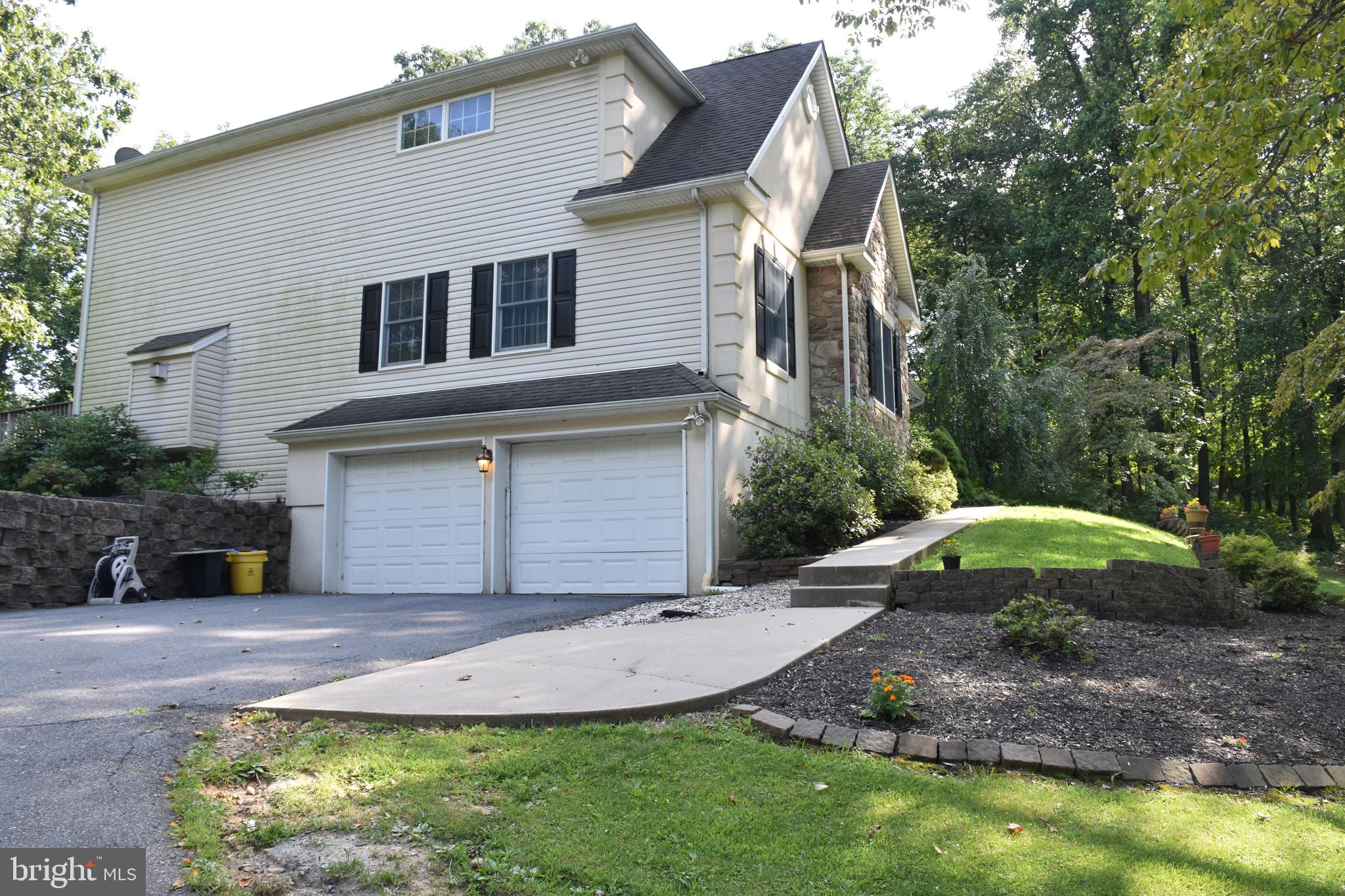 1200 Paxinosa Road East Easton, PA 18040 - Photo 5 of 40