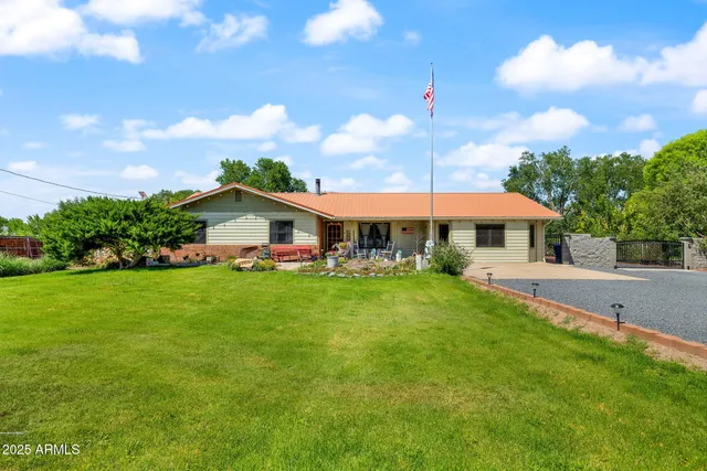 $455,900 | 320 East 4th Avenue, Eagar, AZ 85925